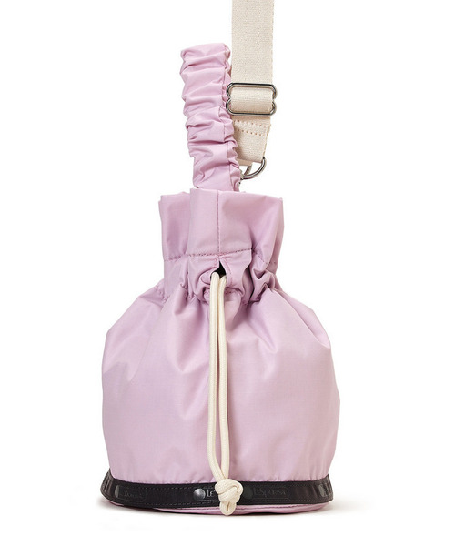 LeSportsac(レスポートサック)の「GH DRAWSTRING XBODY ライラック/サンドバーコード(ショルダーバッグ・レディース・ピンク・FREE)」の9枚目の写真