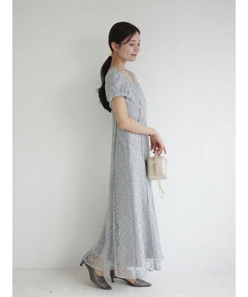 LAGUNAMOON(ラグナムーン)の「LADYスモールフラワーレースワンピース 【オケージョンドレス】(ドレス・レディース・ライトブルー/グレー・MEDIUM/SMALL)」の7枚目の写真