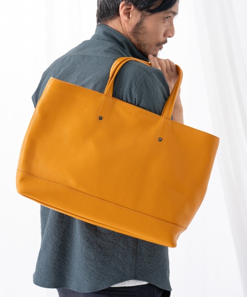 TETE HOMME（テットオム）の「【TETE HOMME × SOLATINA】カウレザートートバッグ（トートバッグ・メンズ・ネイビー/イエロー/ブラック/アイボリー・FREE）」の4枚目の写真
