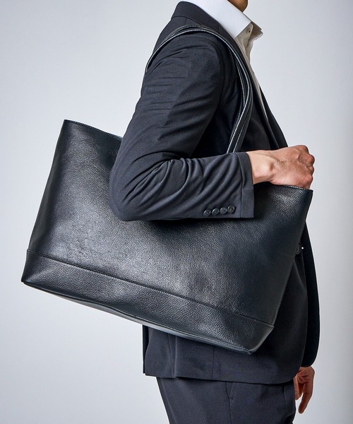 TETE HOMME（テットオム）の「【TETE HOMME × SOLATINA】カウレザートートバッグ（トートバッグ・メンズ・ネイビー/イエロー/ブラック/アイボリー・FREE）」の17枚目の写真