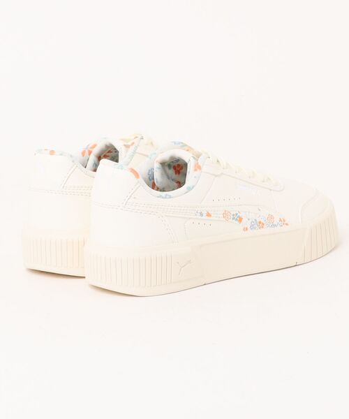 PUMA（プーマ）の「《PUMA》キャリーナ ミア フラワー（スニーカー・レディース・オフホワイト・23.5cm/25.0cm/24.5cm/24.0cm/23.0cm/22.5cm）」の2枚目の写真
