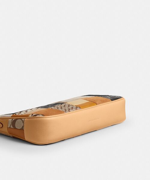 COACH(コーチ)の「プラザ バッグ 25・パッチワーク(ショルダーバッグ・レディース・ブラウン系その他・ONE)」の8枚目の写真