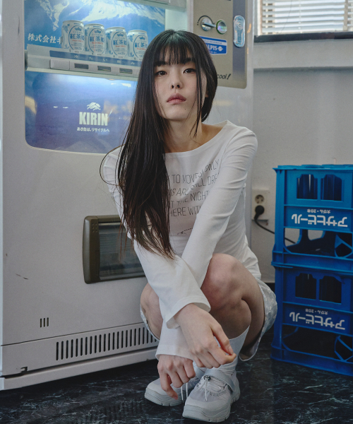 MIHEV(ミヘブ)の「M ネックレスグラフィックボートネックロングスリーブTシャツ ホワイト(Tシャツ/カットソー・レディース・その他・SMALL/MEDIUM)」の5枚目の写真