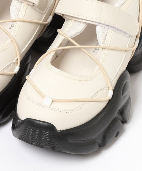 repipi armario（レピピ アルマリオ）の「メリージェーンスニーカー（サンダル・キッズ・ブラック/オフホワイト・LARGE/MEDIUM/SMALL）」の19枚目の写真