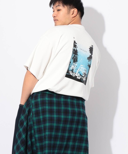 B&T CLUB(ビーティークラブ)の「Tシャツ 半袖 メンズ 大きいサイズ ヒヤテック バックプリント クルーネック B&T CLUB (ビーアンドティークラブ)(Tシャツ/カットソー・メンズ・ホワイト/ブルー・X1(3L~4L)/X2(4L~5L)/X3(6L~7L)/X4(8L~9L))」の2枚目の写真