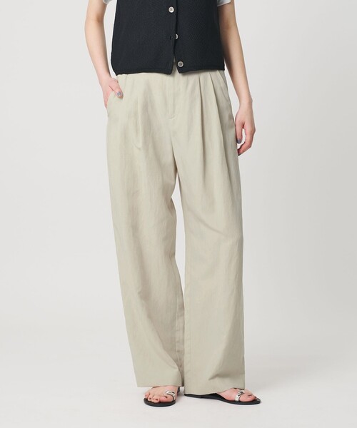 BEAUTY&YOUTH UNITED ARROWS(ビューティーアンドユースユナイテッドアローズ)の「麻ブレンド バックゴム タック ワイドパンツ(その他パンツ・レディース・ブラック/ライトブルー/ダークブラウン/ナチュラル/オリーブ・S/M/XS/L)」の4枚目の写真