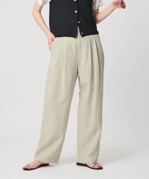 BEAUTY&YOUTH UNITED ARROWS(ビューティーアンドユースユナイテッドアローズ)の「麻ブレンド バックゴム タック ワイドパンツ(その他パンツ・レディース・ブラック/ライトブルー/ダークブラウン/ナチュラル/オリーブ・S/M/XS/L)」の9枚目の写真