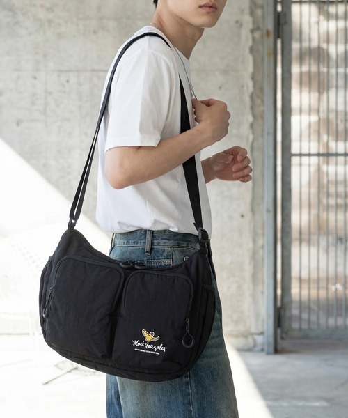 Mark Gonzales（マーク・ゴンザレス）の「【Mark Gonzales/マーク ゴンザレス】アートワークデザインコレクション Wポケットショルダー（ショルダーバッグ・メンズ・ブラック系2/ブラック系1・FREE）」の5枚目の写真