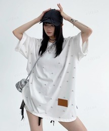 韓国ファッション RICECAKEラベル付きシルバースタッズ半袖Tシャツ