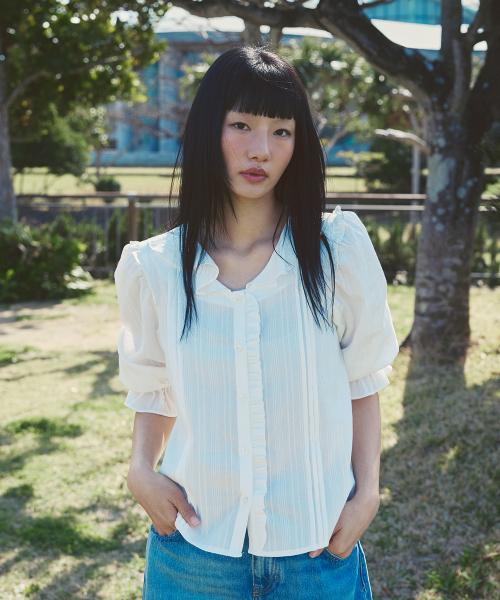 AFTERHOURS(アフターアワーズ)の「COTTON RUFFLE BLOUSE (WHITE)(シャツ/ブラウス・レディース・ホワイト・FREE)」の2枚目の写真