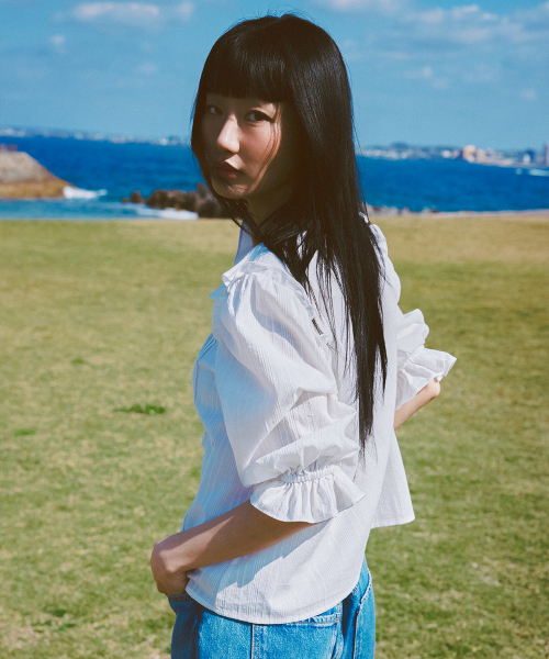 AFTERHOURS(アフターアワーズ)の「COTTON RUFFLE BLOUSE (WHITE)(シャツ/ブラウス・レディース・ホワイト・FREE)」の5枚目の写真