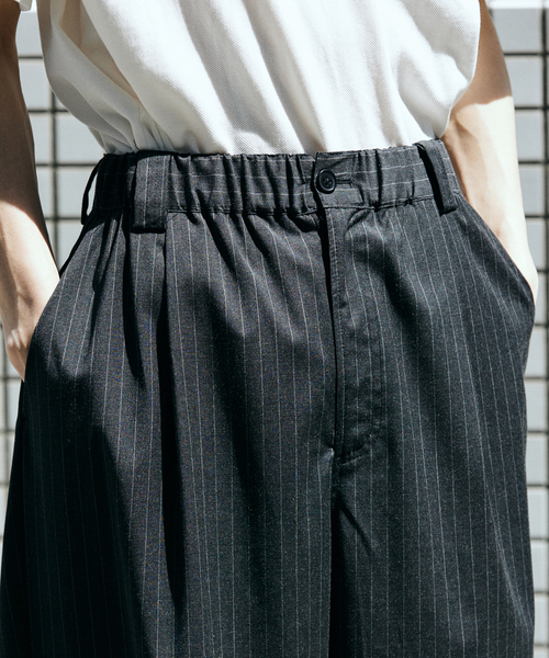 JOURNAL STANDARD(ジャーナルスタンダード)の「TRモダン ワイド スラックス(スラックス・メンズ・スミクロ/ネイビー/ブラック系その他・SMALL/LARGE/MEDIUM)」の7枚目の写真