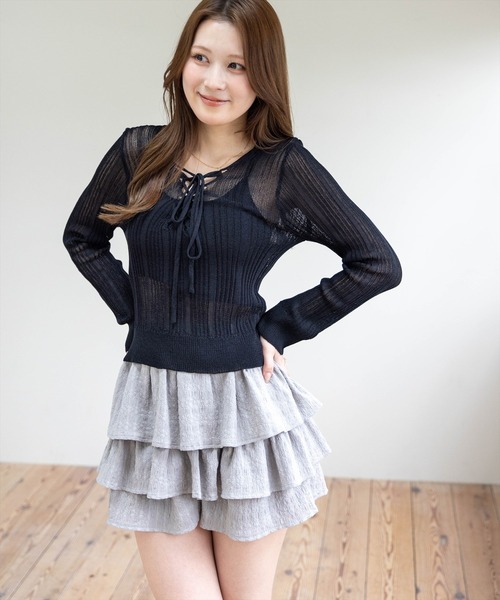 clear（クリア）の「レースアップ透かし編みニットトップス［骨格ウェーブ/Y2K］（ニット/セーター・レディース・レッド/ブルー/チャコールグレー/ブラック/アイボリー・F）」の2枚目の写真