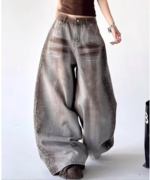 SHEENA(シーナ)の「ヴィンテージライクキラキラストーンワイドデニムパンツ(デニムパンツ・レディース・グレー・S/M/L)」の4枚目の写真