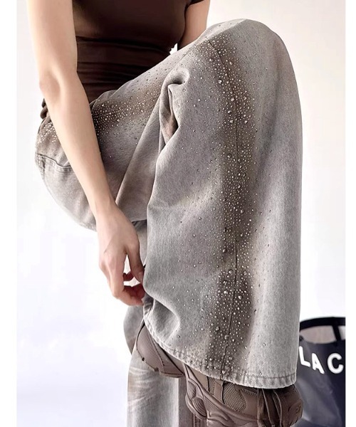 SHEENA(シーナ)の「ヴィンテージライクキラキラストーンワイドデニムパンツ(デニムパンツ・レディース・グレー・S/M/L)」の8枚目の写真