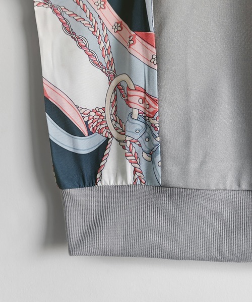 Doux Belle(ドゥーベル)の「プリント袖切替トップス(Tシャツ/カットソー・レディース・ネイビー/ベージュ/ホワイト/グレー・LARGE/MEDIUM)」の15枚目の写真
