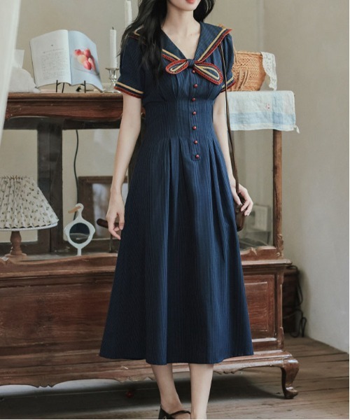 &soiree(アンドソワレ)の「スカーフ風ウエストマーク半袖ワンピース(ワンピース・レディース・ネイビー・SMALL/MEDIUM/LARGE/X-LARGE)」の6枚目の写真