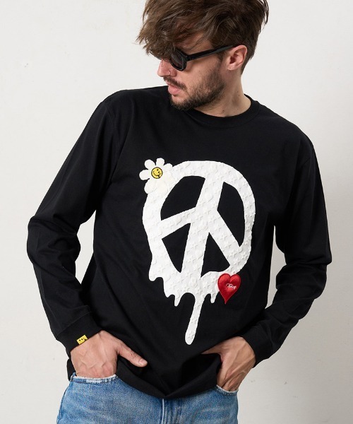 STUD MUFFIN(スタッドマフィン)の「mlt5686- 5.6ozコットン天竺 ドリップピースフォームプリント-パッチワーク LS Tシャツ(624-02900)(Tシャツ/カットソー・メンズ・ブラック/ピンク系その他/チャコールグレー/ホワイト・2/3/4)」の1枚目の写真