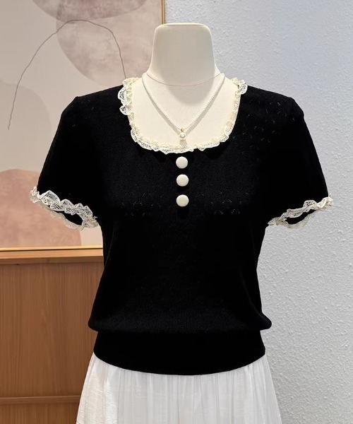Teem Store(チームストア)の「【ハート柄】配色トリム フロントボタン フリル半袖 サマーニット レースフリルスリーブ(Tシャツ/カットソー・レディース・ブラック/レッド/ホワイト/イエロー・F)」の9枚目の写真