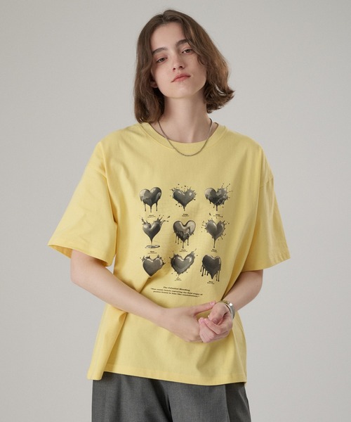 ONCILY(オンシェリー)の「MELTING HEART GRAPHIC T-SHIRT / メルティングハートグラフィックTシャツ(Tシャツ/カットソー・メンズ・ブラック/ホワイト系その他/イエロー/ネイビー/オフホワイト・SMALL/LARGE/MEDIUM)」の5枚目の写真