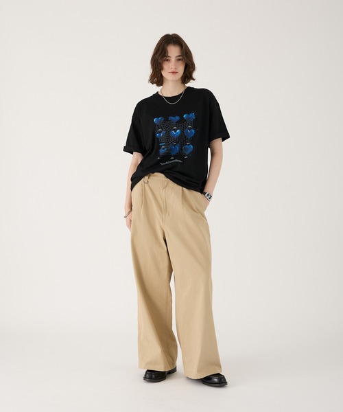 ONCILY（オンシェリー）の「MELTING HEART GRAPHIC T-SHIRT / メルティングハートグラフィックTシャツ（Tシャツ/カットソー・メンズ・ブラック/ホワイト系その他/イエロー/ネイビー/オフホワイト/ブラック系その他/ホワイト/ブラック系その他2/ネイビー系/ネイビー系1・SMALL/LARGE/MEDIUM）」の15枚目の写真