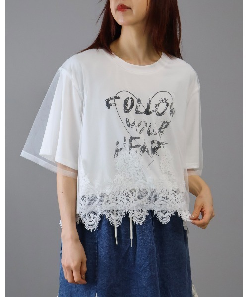 Doumoi(ドゥモエ)の「チュール重ね ロゴ レースドッキングデザイン プルオーバー(Tシャツ/カットソー・レディース・ホワイト/ブラック・FREE)」の1枚目の写真