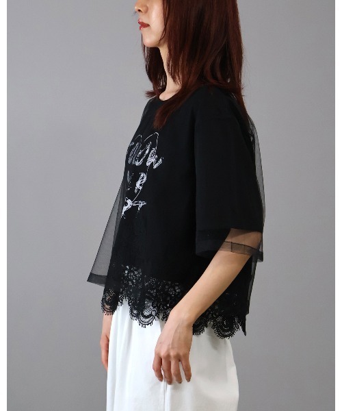 Doumoi(ドゥモエ)の「チュール重ね ロゴ レースドッキングデザイン プルオーバー(Tシャツ/カットソー・レディース・ホワイト/ブラック・FREE)」の22枚目の写真