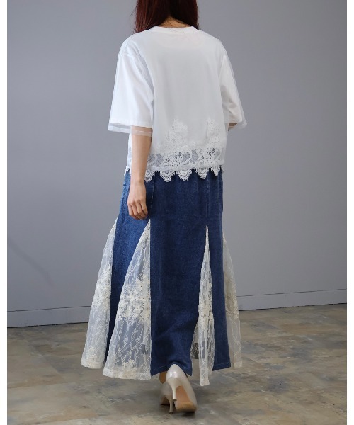 Doumoi(ドゥモエ)の「チュール重ね ロゴ レースドッキングデザイン プルオーバー(Tシャツ/カットソー・レディース・ホワイト/ブラック・FREE)」の6枚目の写真