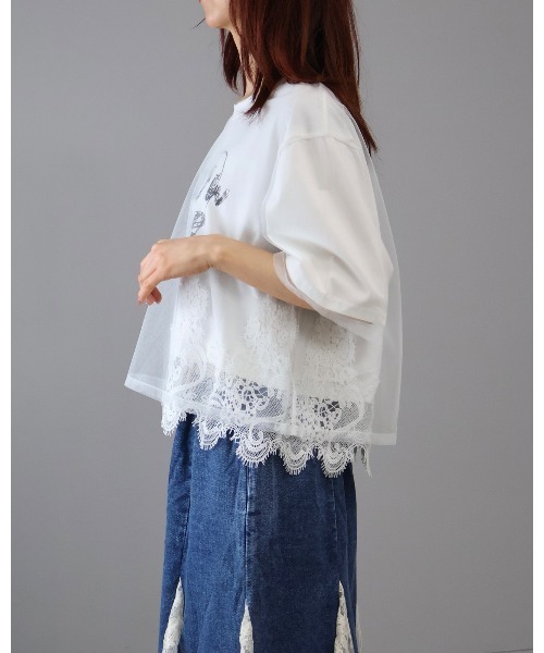 Doumoi(ドゥモエ)の「チュール重ね ロゴ レースドッキングデザイン プルオーバー(Tシャツ/カットソー・レディース・ホワイト/ブラック・FREE)」の10枚目の写真