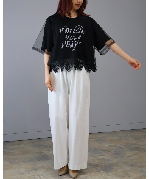 Doumoi(ドゥモエ)の「チュール重ね ロゴ レースドッキングデザイン プルオーバー(Tシャツ/カットソー・レディース・ホワイト/ブラック・FREE)」の15枚目の写真