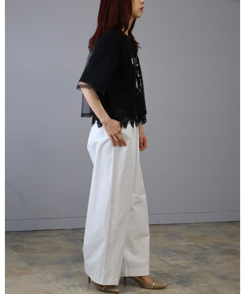Doumoi(ドゥモエ)の「チュール重ね ロゴ レースドッキングデザイン プルオーバー(Tシャツ/カットソー・レディース・ホワイト/ブラック・FREE)」の19枚目の写真