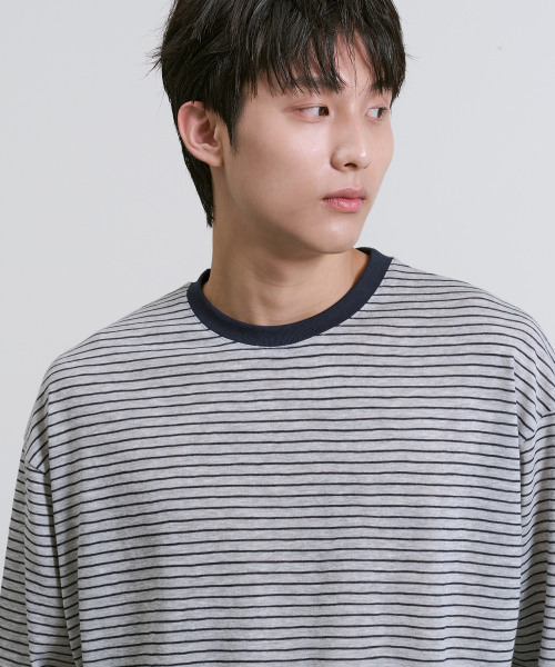 OWSA(オウサ)の「配色ストライプラウンド長袖Tシャツ 2色(Tシャツ/カットソー・メンズ・グレー/レッド・LARGE/X-LARGE)」の4枚目の写真