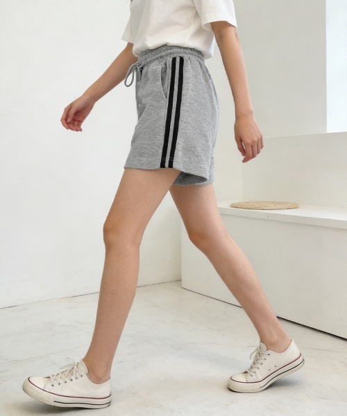 Miniministore(ミニミニストア)の「スウェットショートパンツサイドライン夏服ショートパンツショーパン短パン(その他パンツ・レディース・ダークグリーン/ネイビー/ブラック/グレー・FREE)」の15枚目の写真
