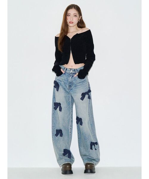EVRIS(エヴリス)の「リボンモチーフワイドデニムパンツ(デニムパンツ・レディース・ブルー/ベージュ・SMALL/MEDIUM)」の4枚目の写真