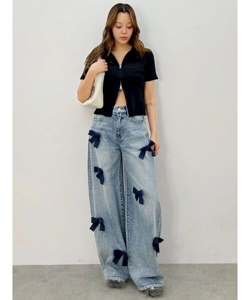 EVRIS(エヴリス)の「リボンモチーフワイドデニムパンツ(デニムパンツ・レディース・ブルー/ベージュ・SMALL/MEDIUM)」の19枚目の写真