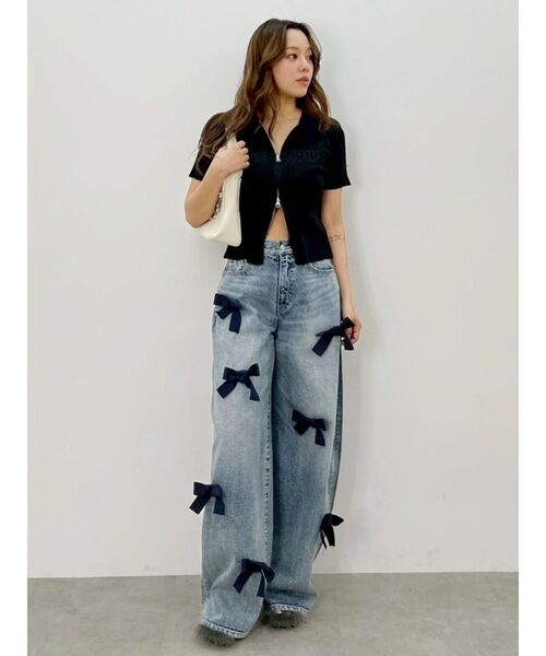 EVRIS(エヴリス)の「リボンモチーフワイドデニムパンツ(デニムパンツ・レディース・ブルー/ベージュ・SMALL/MEDIUM)」の21枚目の写真