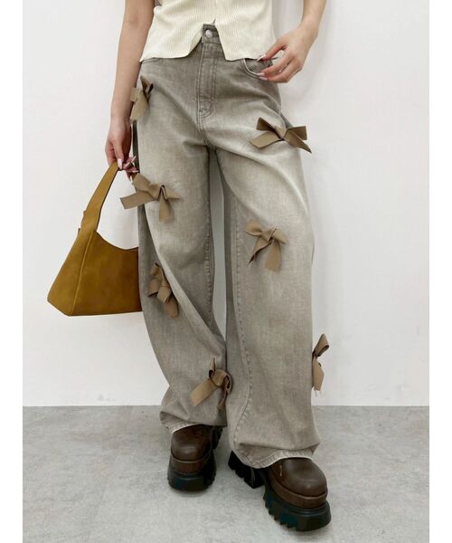 EVRIS(エヴリス)の「リボンモチーフワイドデニムパンツ(デニムパンツ・レディース・ブルー/ベージュ・SMALL/MEDIUM)」の22枚目の写真