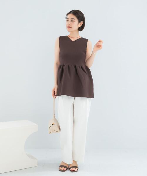 URBAN RESEARCH ROSSO WOMEN(アーバンリサーチ ロッソ)の「ウォッシャブルペプラムニットトップス(ニット/セーター・レディース・ピンク/ブラウン/ブラック・FREE)」の17枚目の写真