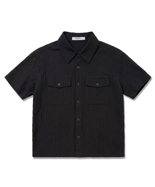 UNDEROFF(アンダーオフ)の「リンクルクロップポケット半袖シャツブラック(シャツ/ブラウス・メンズ・ブラック・LARGE/X-LARGE/MEDIUM)」の4枚目の写真