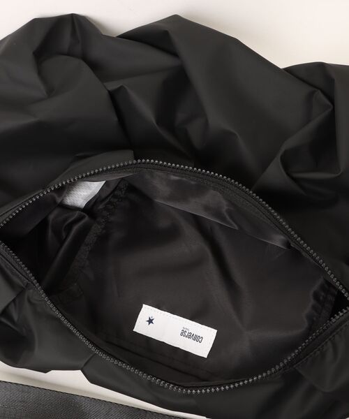 CONVERSE TOKYO(コンバーストウキョウ)の「GATHERED SHOULDER BAG(ショルダーバッグ・レディース・チャコールグレー/ブラック/ブラウン・FREE)」の6枚目の写真