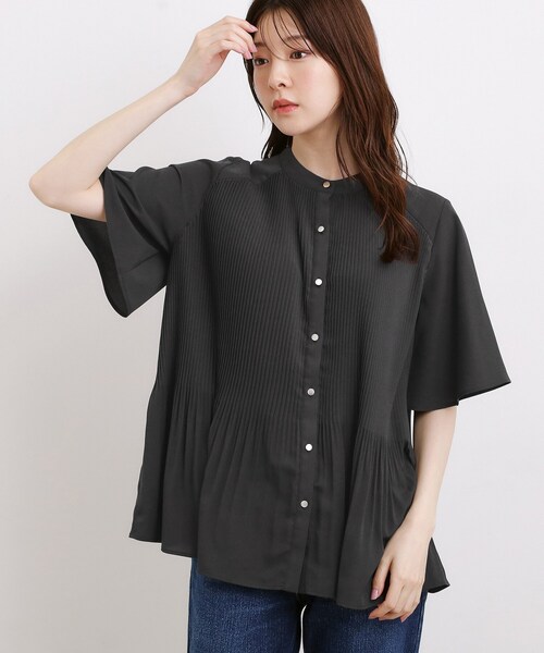 grove(グローブ)の「【体系カバー◎】大人フェミニン消しプリーツブラウス(シャツ/ブラウス・レディース・オフホワイト/ブラック/ブラック系1・01/02/03/04/05)」の2枚目の写真
