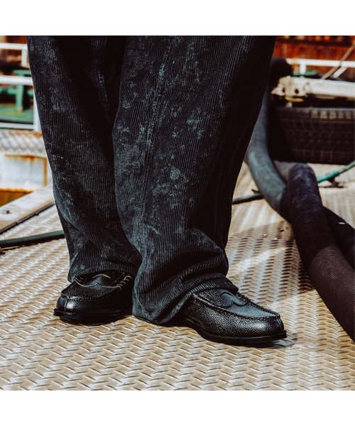 The Kenford Fineshoes(ケンフォードファインシューズ)の「EMBOSSED LOAFERS BLACK SCOTCH GRAIN(ローファー・メンズ・ブラック・25/25.5/26/26.5/27)」の4枚目の写真