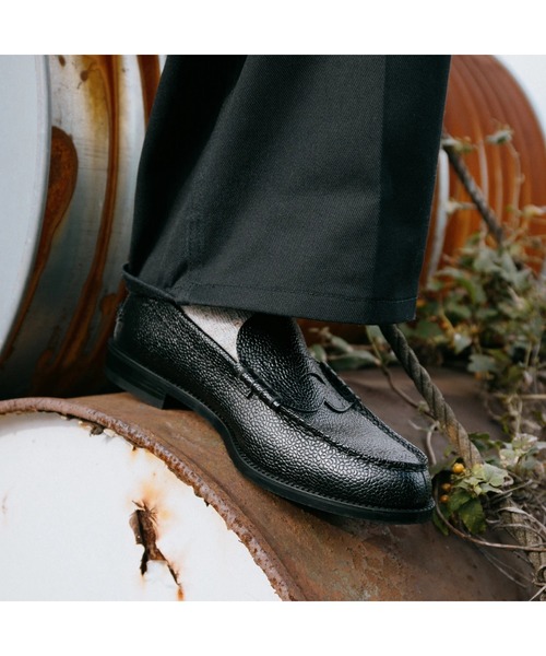The Kenford Fineshoes(ケンフォードファインシューズ)の「EMBOSSED LOAFERS BLACK SCOTCH GRAIN(ローファー・メンズ・ブラック・25/25.5/26/26.5/27)」の5枚目の写真
