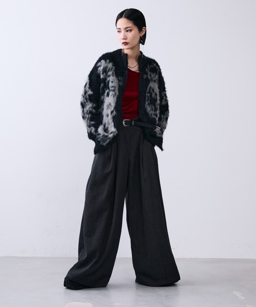 MONOe(モノエ)の「ウェーブウエストタックワイドパンツ(スラックス・レディース・ブラック/ライトグレー/チャコールグレー・MEDIUM/LARGE/SMALL)」の16枚目の写真