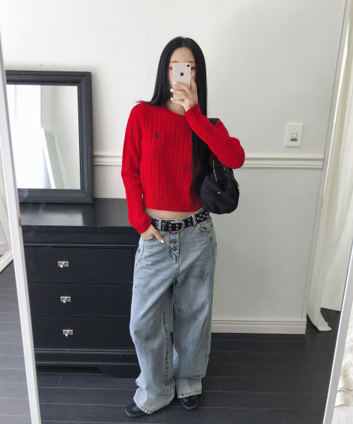 muahmuah（ムーアムーア）の「刺繍ケーブル編み クルーネックニット [レッド]（ニット/セーター・レディース・その他・FREE）」の3枚目の写真