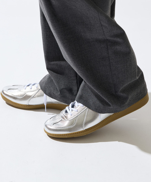 MEN'S MELROSE(メンズメルローズ)の「GERMAN TRAINER / ジャーマントレーナー | レザースニーカー(スニーカー・メンズ・ブラック/ホワイト/シルバー・37/40/36/41/42)」の12枚目の写真
