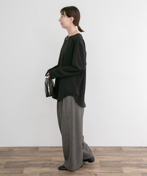 ITEMS URBANRESEARCH(アイテムズ アーバンリサーチ)の「ノーカラーブラウス(シャツ/ブラウス・レディース・ブラック/ホワイト系その他・FREE)」の14枚目の写真