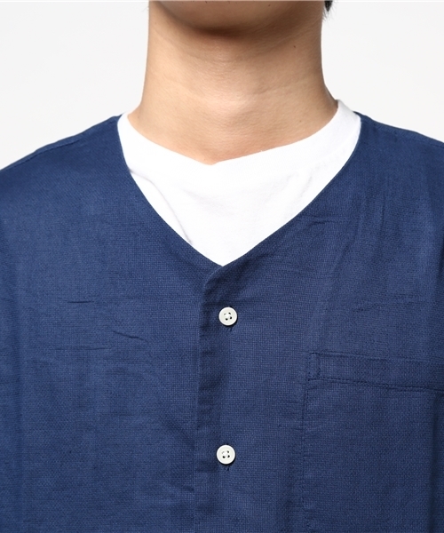 SENSE OF PLACE by URBAN RESEARCH（センスオブプレイスバイアーバンリサーチ）の「B パナマVネックシャツ(7分袖)（シャツ/ブラウス・メンズ・カーキ/インディゴブルー・LARGE/MEDIUM）」の5枚目の写真