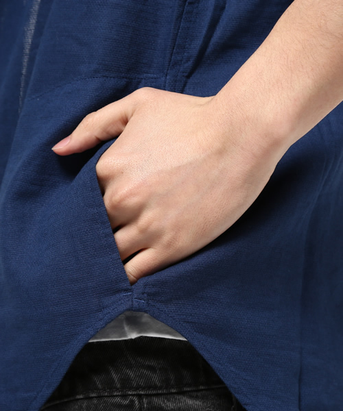 SENSE OF PLACE by URBAN RESEARCH（センスオブプレイスバイアーバンリサーチ）の「B パナマVネックシャツ(7分袖)（シャツ/ブラウス・メンズ・カーキ/インディゴブルー・LARGE/MEDIUM）」の9枚目の写真