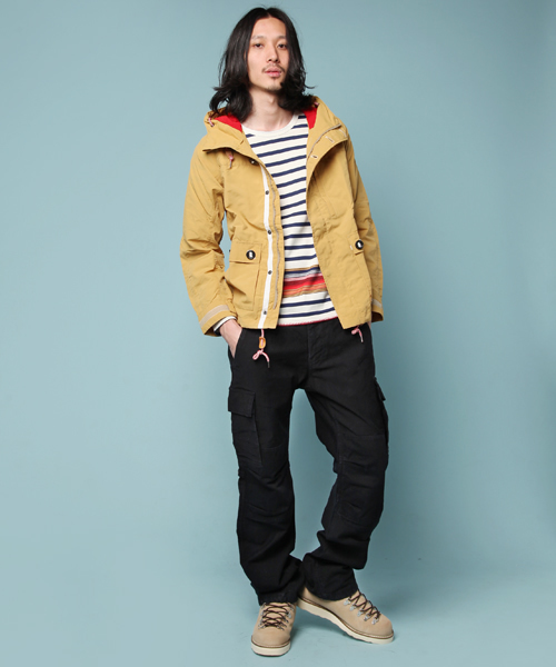 SHIPS GENERAL SUPPLY（シップスジェネラルサプライ）の「SHIPS GENERAL SUPPLY×DANNER: C.F.STEAD MOUNTAIN LIGHT（ブーツ・メンズ・ブラック/ベージュ・7/8/9/10）」の4枚目の写真